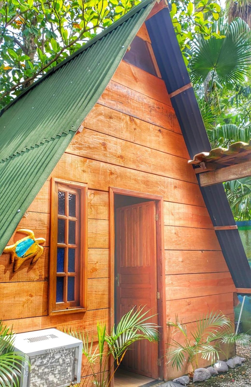 Casarao Hostel E Pousada Vila do Abraao Екстер'єр фото